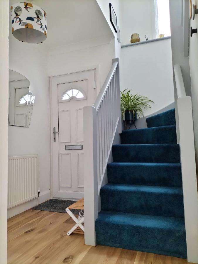 Appartamento South Downs View-Private Parking Hove Esterno foto
